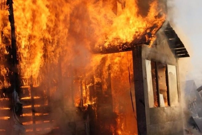 В Кропивницком в пожаре заживо сгорели три человека