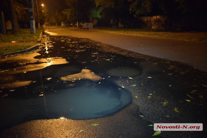 В «Николаевводоканале» пояснили почему центр Николаева утопает в канализации