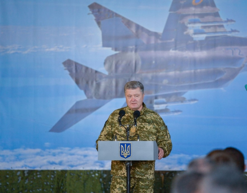 Денежное обеспечение украинских военных надо увеличивать - Глава государства
