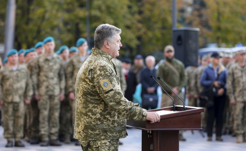  Глава государства: Политико-дипломатическая стратегия - залог возвращения мира на Донбасс