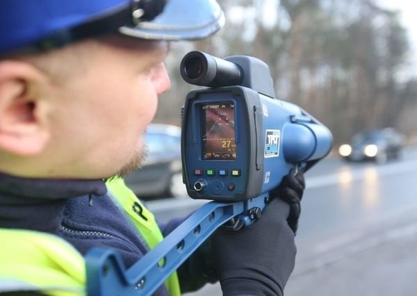Николаевская полиция выписала первые штрафы за превышение скорости, зафиксированные при помощи TruCam 