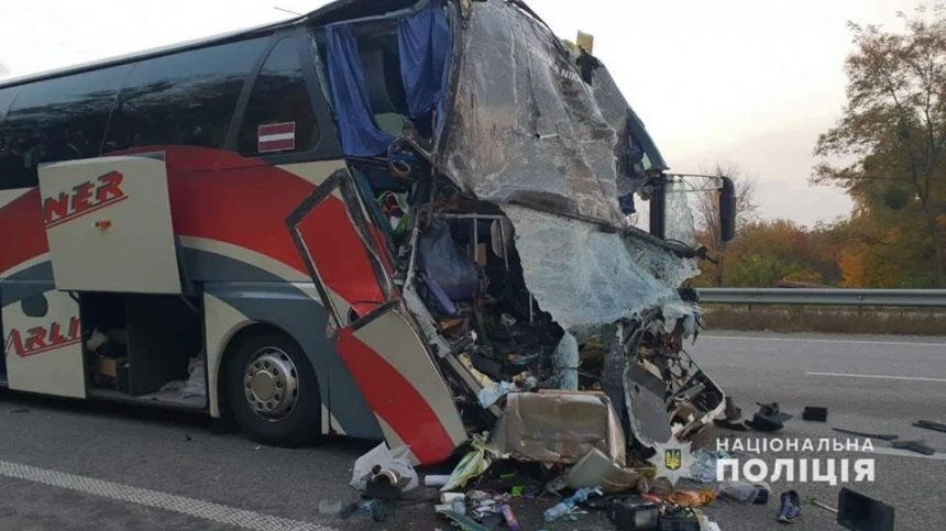 Появилось видео с места ДТП, в котором погибла актриса "Дизель шоу"