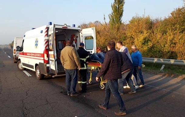 В Черкасской области автобус с детьми попал в ДТП - погиб ребенок