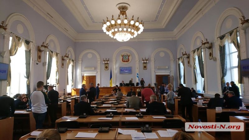 Начала работу сессия Николаевского горсовета: депутаты поработают больше, чем планировалось
