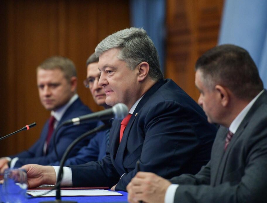 «Главная задача - это защита людей, в том числе и социальная защита», - Президент Украины
