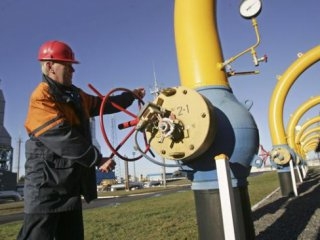 По нефтепроводу "Одесса-Броды" пошла нефть из Азербайджана