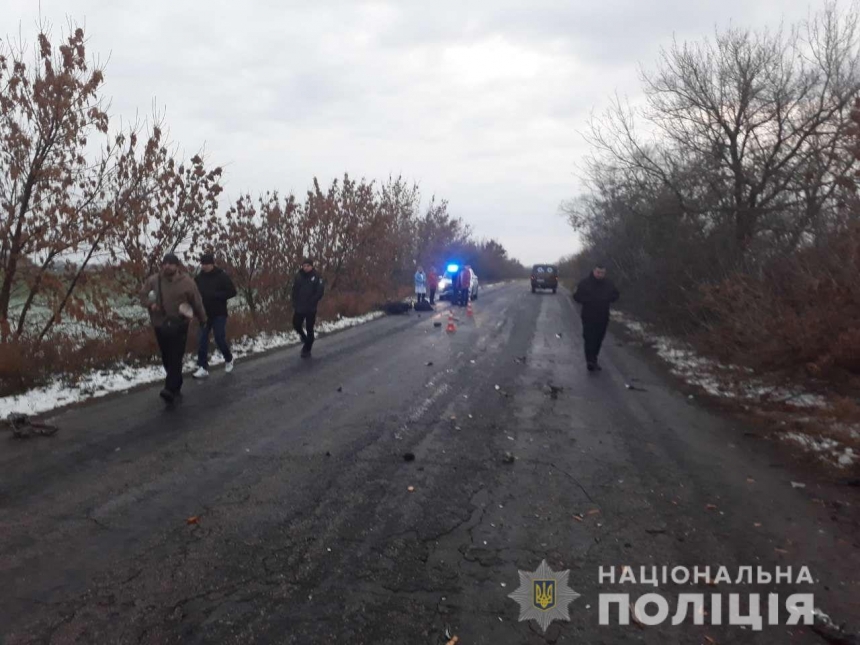 На Николаевщине столкнулись Audi и мотоцикл: один человек погиб, двое пострадали