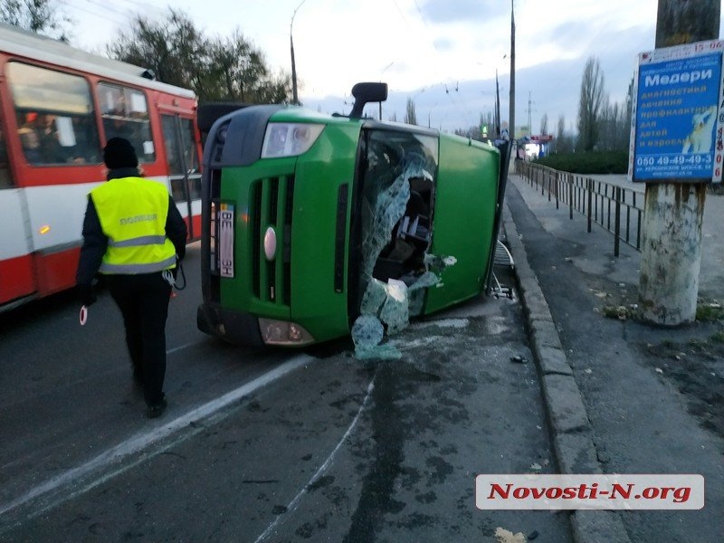Водитель микроавтобуса был трезв, а ДТП в центре Николаева произошло из-за «ГАЗа»
