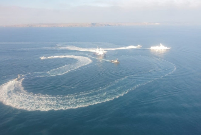 Украинские корабли доставят в порт Керчи