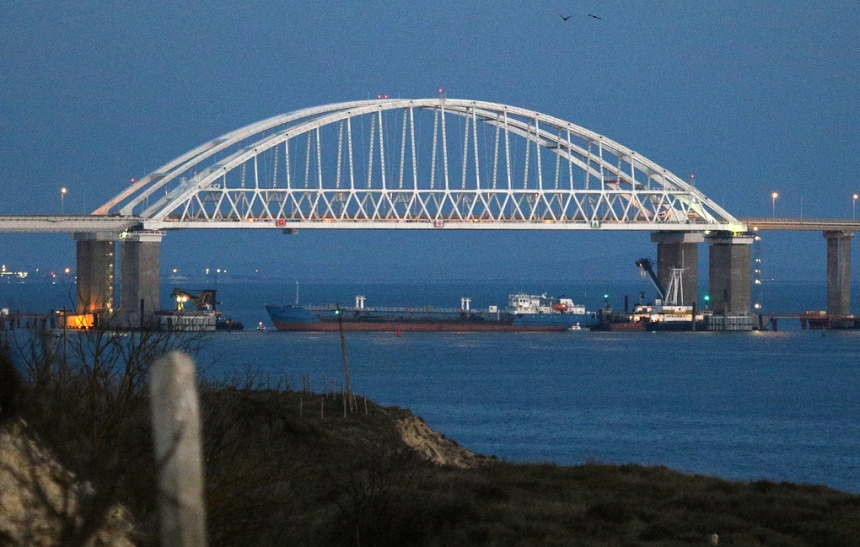 Россия открыла Керченский пролив для прохода гражданских кораблей