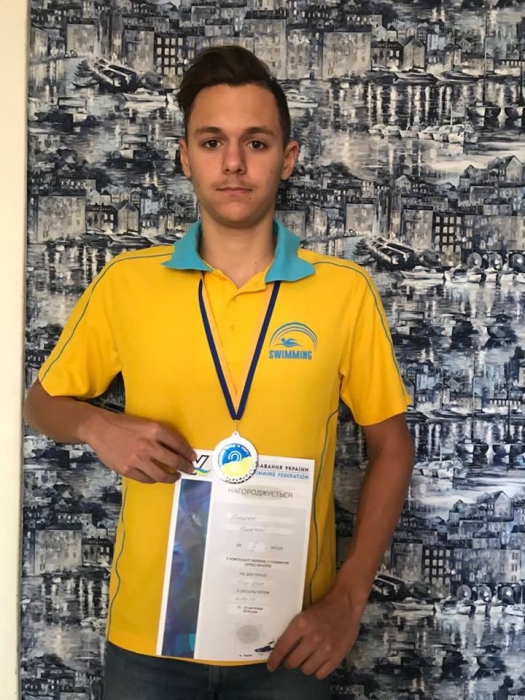 Пловец из Николаева получил серебро на Чемпионате Украины среди юниоров 