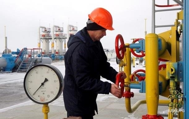 Из-за морозов в Украине начали падать запасы газа