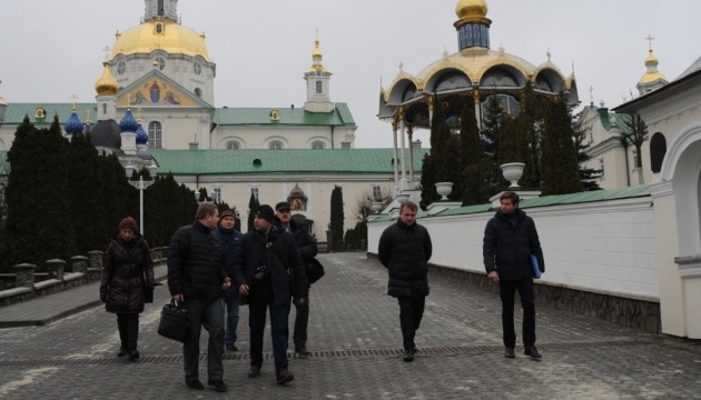 "Все святыни на месте". Комиссия закончила ревизию в Почаевской лавре