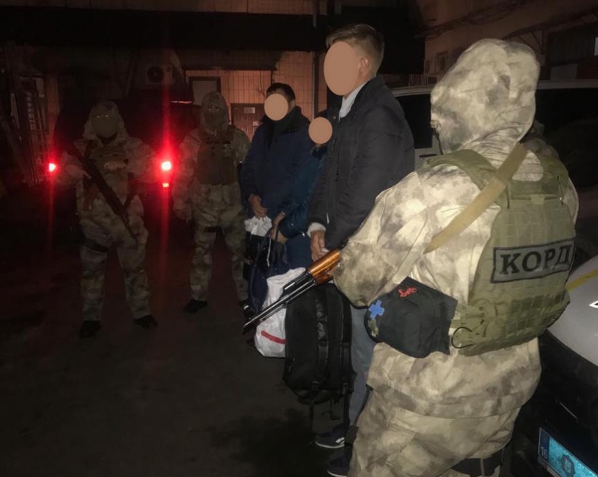 В Одессе суд арестовал трех экстрасенсов, выманивавших деньги у жителей Крыма
