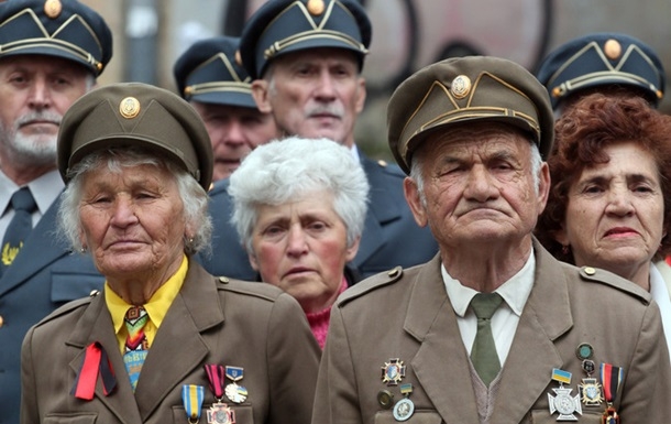 Порошенко заявил, что подпишет закон о предоставлении ветеранам УПА статуса участников боевых действий