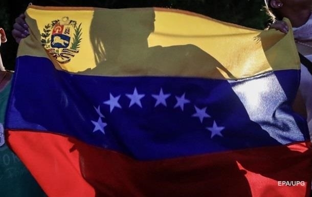 Инфляция в Венесуэле выросла до 1 300 000%