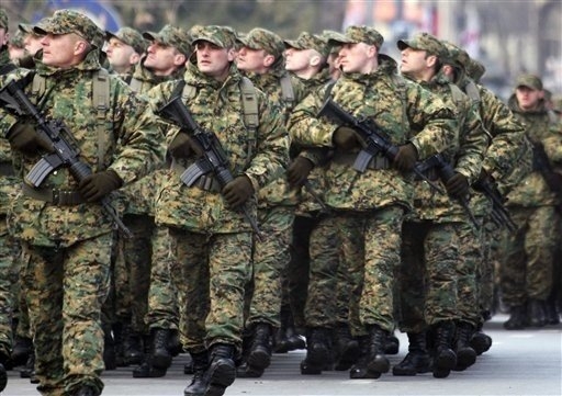 65% украинцев не поддерживают введение военного положения