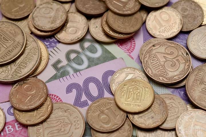 Украинцы в 2018 году увеличили уплату налогов на 25% 