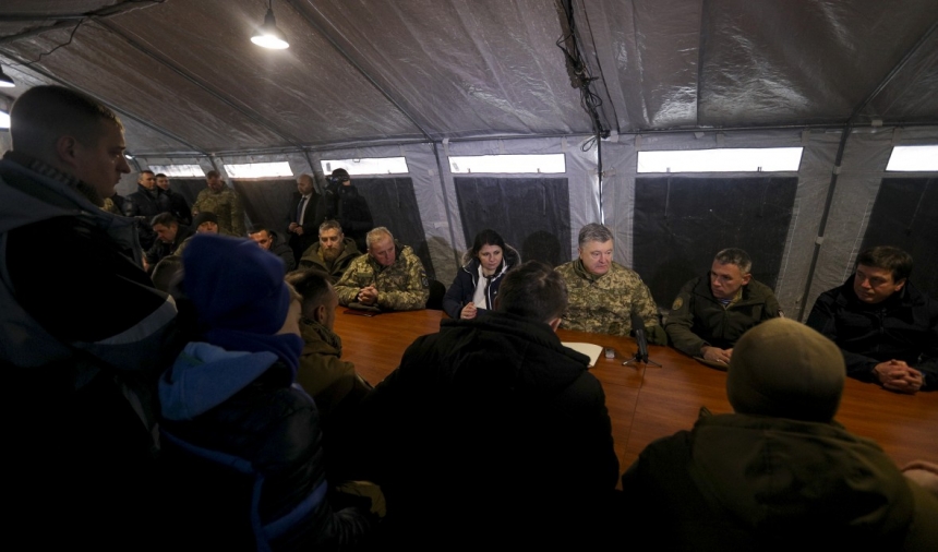 Президент попросил Совет ветеранов Украины помочь в создании действенного Министерства