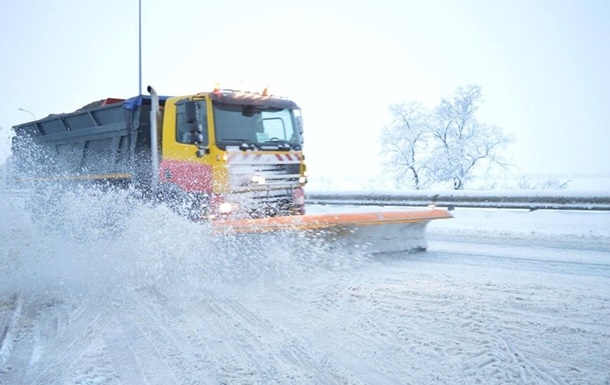 В Николаевской области возобновлено движение транспорта, ранее ограниченное из-за снегопадов