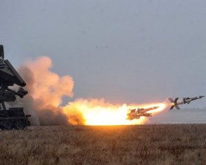 Военно-морские силы получают зенитно-ракетную часть в Очакове