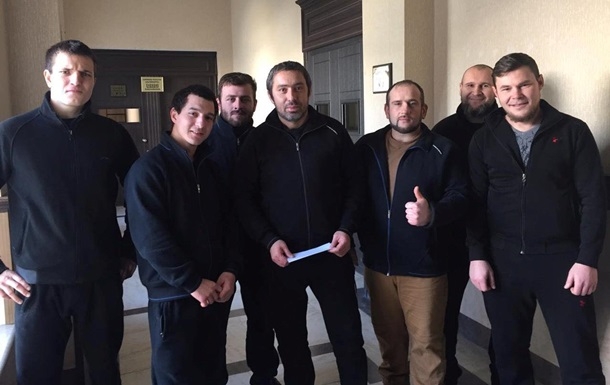 В Грузии выпустили задержанных украинцев