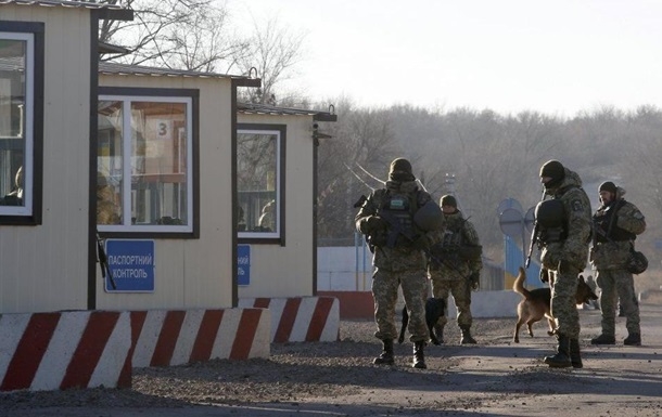 На Донбассе в очереди на блокпосту умер человек