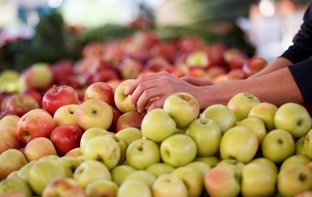 Яблоки снижают риск развития рака, - Супрун