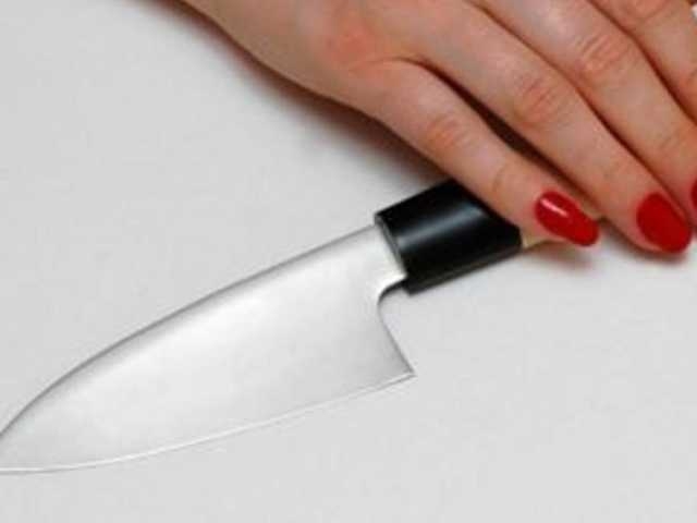 На Николаевщине задержали женщину, которая напала на мужа с ножом