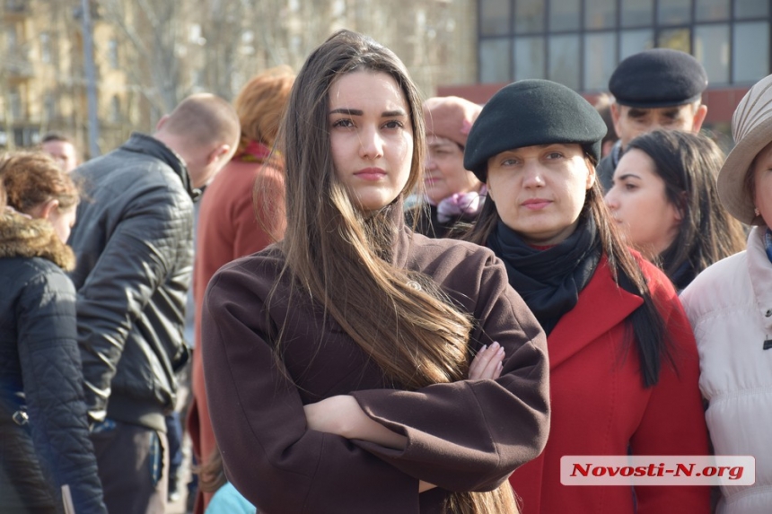 8 Марта николаевцы вышли прогуляться на главную улицу