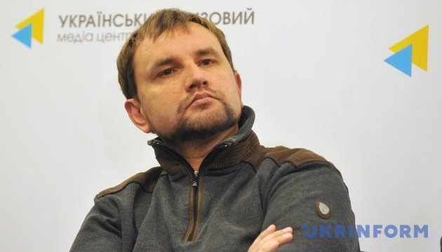 Вятрович признал, что украинский язык не выдержит конкуренции с русским