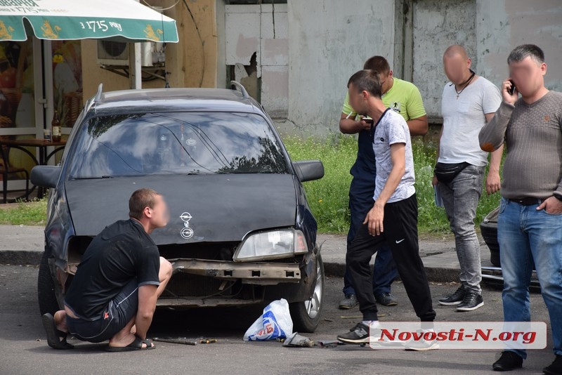 В Николаеве водители, после «лобового» столкновения, оформили европротокол 
