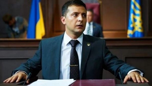 Зеленский объяснил, что депутаты не дают ему стать президентом. Видео