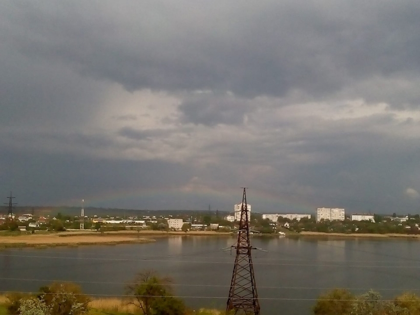 В Николаеве над городом появилась радуга. ФОТО