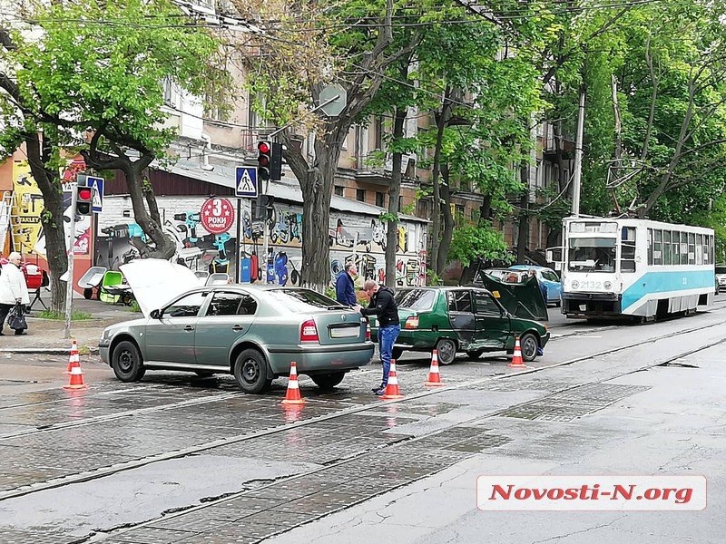 Все аварии понедельника 13 мая в Николаеве