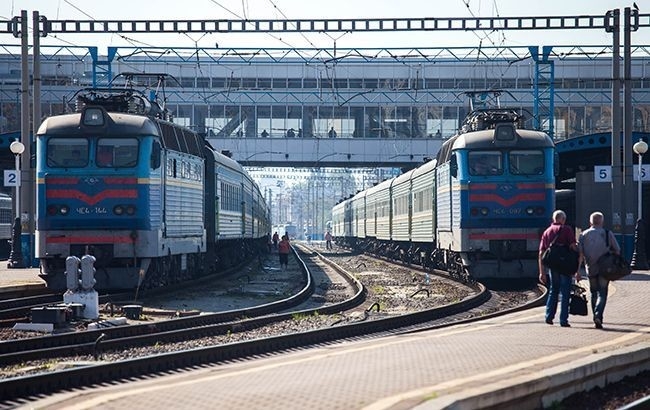 «Укрзализныця» увеличила количество «летних» поездов