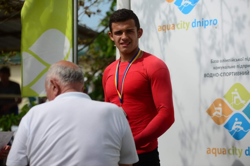 Николаевский спортсмен привёз серебро с чемпионата Украины по гребле на байдарках