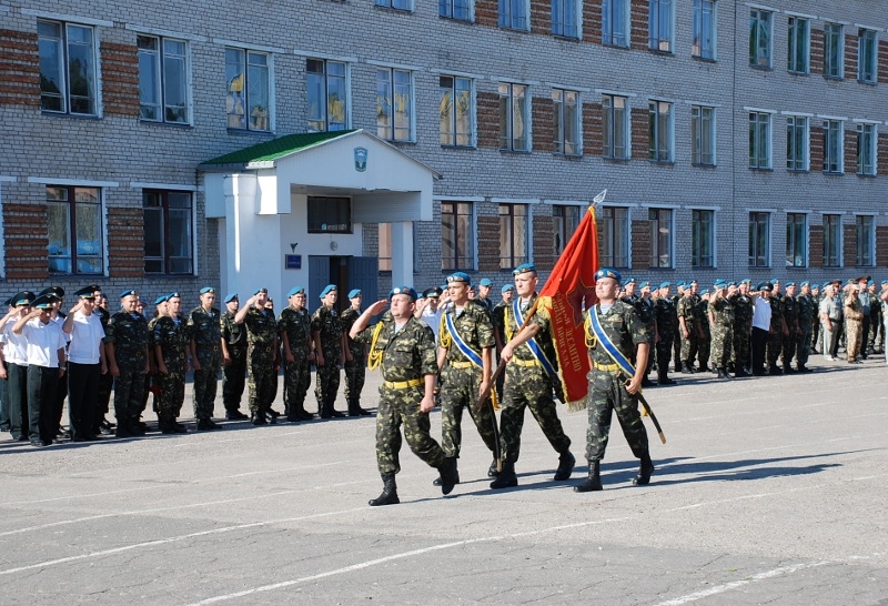 В Николаеве открыли памятник легендарному Дяде Васе – генералу армии Василию Маргелову