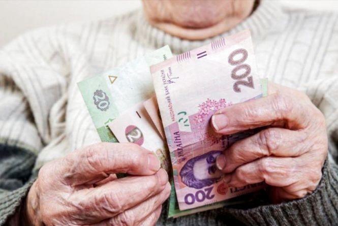 Работницы лжесобеса за несколько часов вынесли у старушек 130 тысяч гривен