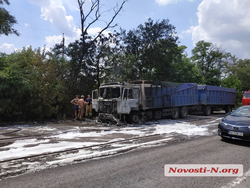 ÐÐ° ÑÑÐ°ÑÑÐµ Ð¿Ð¾Ð´ ÐÐ¸ÐºÐ¾Ð»Ð°ÐµÐ²Ð¾Ð¼ ÑÐ³Ð¾ÑÐµÐ» Ð·ÐµÑÐ½Ð¾Ð²Ð¾Ð·