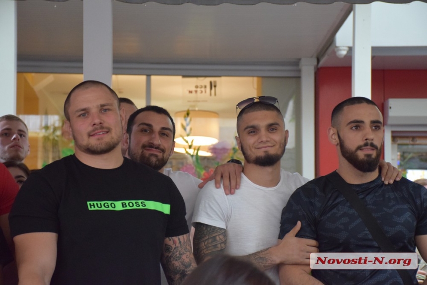 «Славяне и мусульмане — братья»: в Николаеве прошёл международный турнир ММА