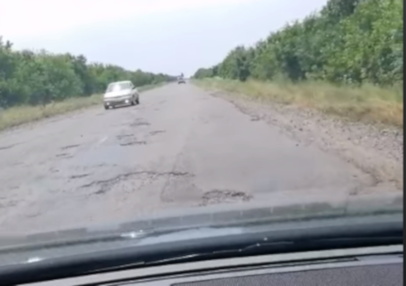 «Жаль очаковцев»: экс-прокурор проинспектировал дорогу к морю на Николаевщине