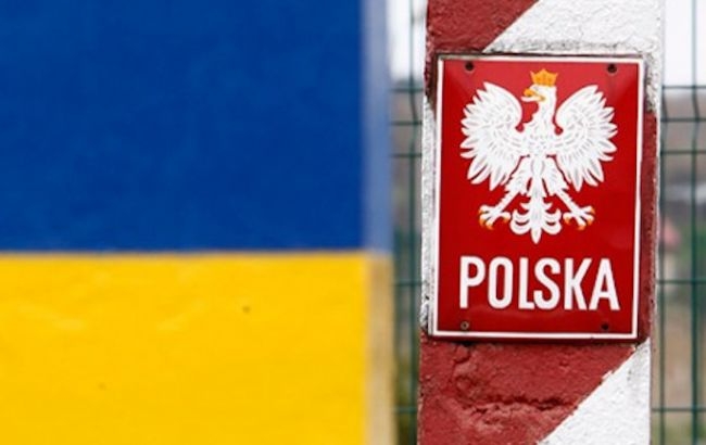 В Польше задержали украинцев на нелегальной фабрике сигарет
