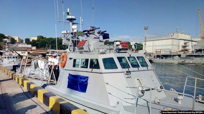В Одессе представили два десантно-штурмовых катера