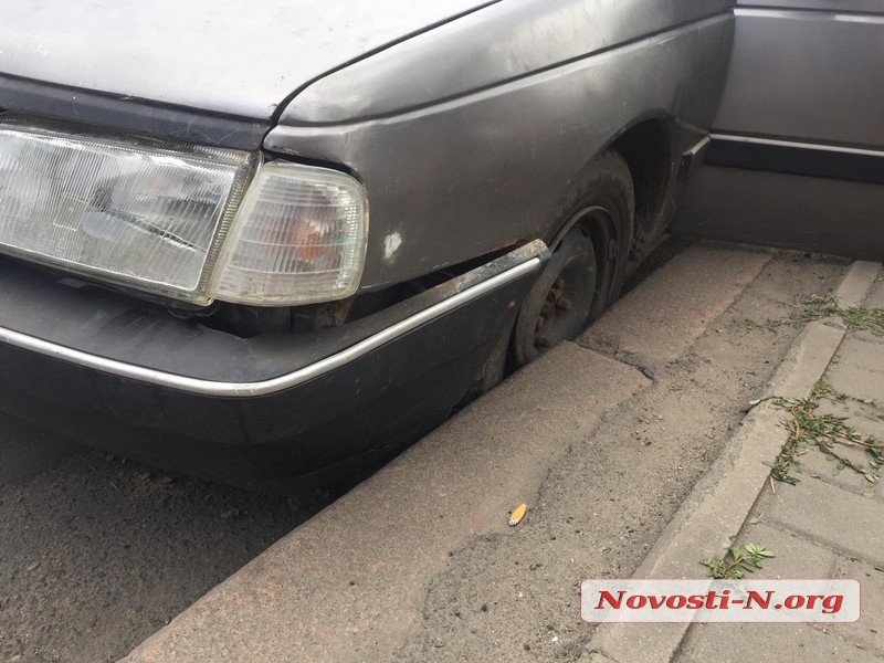 Ð ÑÐµÐ½ÑÑÐµ ÐÐ¸ÐºÐ¾Ð»Ð°ÐµÐ²Ð° Ð¸Ð·-Ð·Ð° ÑÐ¼Ñ Ð½Ð° Ð´Ð¾ÑÐ¾Ð³Ðµ ÑÑÐ¾Ð»ÐºÐ½ÑÐ»Ð¸ÑÑ Ð´Ð²Ð° Ð°Ð²ÑÐ¾Ð¼Ð¾Ð±Ð¸Ð»Ñ