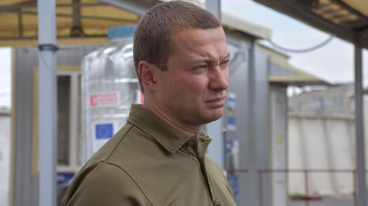 На Донбассе обстреляли кортеж губернатора, есть погибший