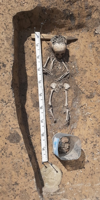 Археологи в центре Чернигова нашли захоронение ребенка 12-го века