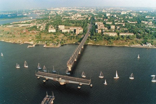 В Мининфраструктуры предложили сделать украинские мосты платными