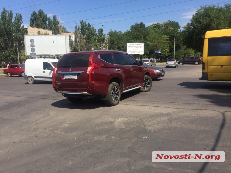 Ð ÑÐµÐ½ÑÑÐµ ÐÐ¸ÐºÐ¾Ð»Ð°ÐµÐ²Ð° ÑÑÐ¾Ð»ÐºÐ½ÑÐ»Ð¸ÑÑ Mitsubishi Ð¸ Ð¢oyota