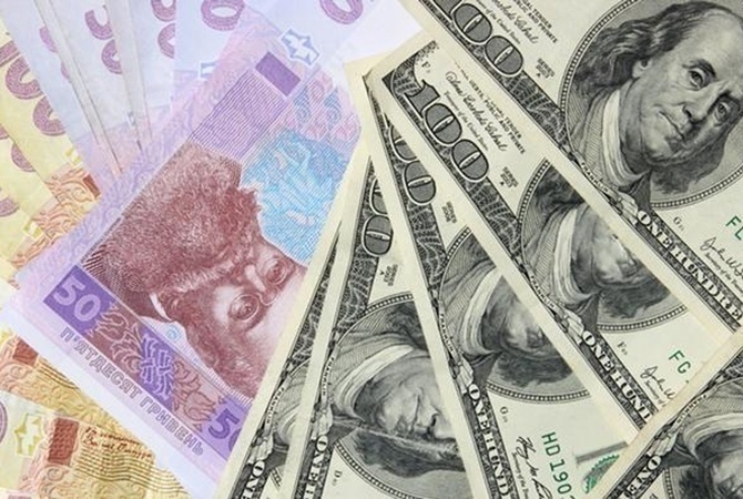 На сайте президента появилась петиция с просьбой сделать доллар нацвалютой Украины